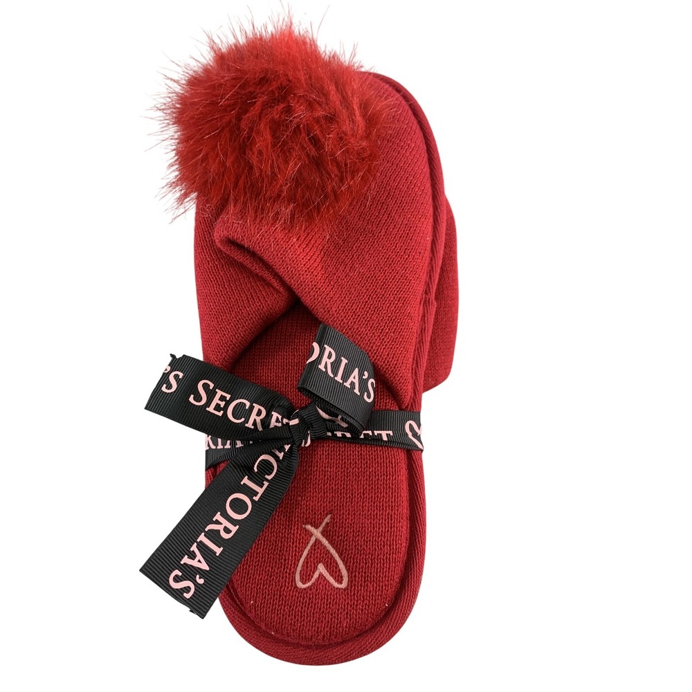 Victorias Secret Slippers Womens Small‎ 5-6 Red Knit Pom House